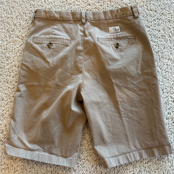 Vineyard Vines Tan Relaxed Fit Shorts - Picture 2 of 4